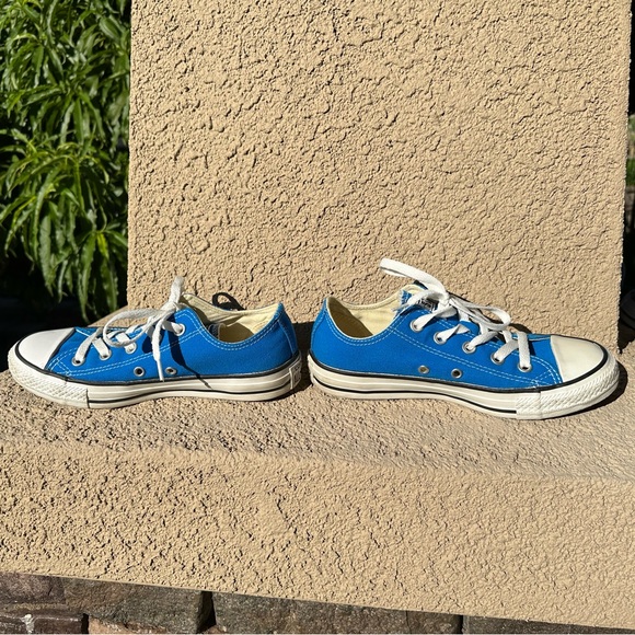 Converse All Stars purchased in 2017 worn twice mens 4 women’s 6 - Picture 6 of 9